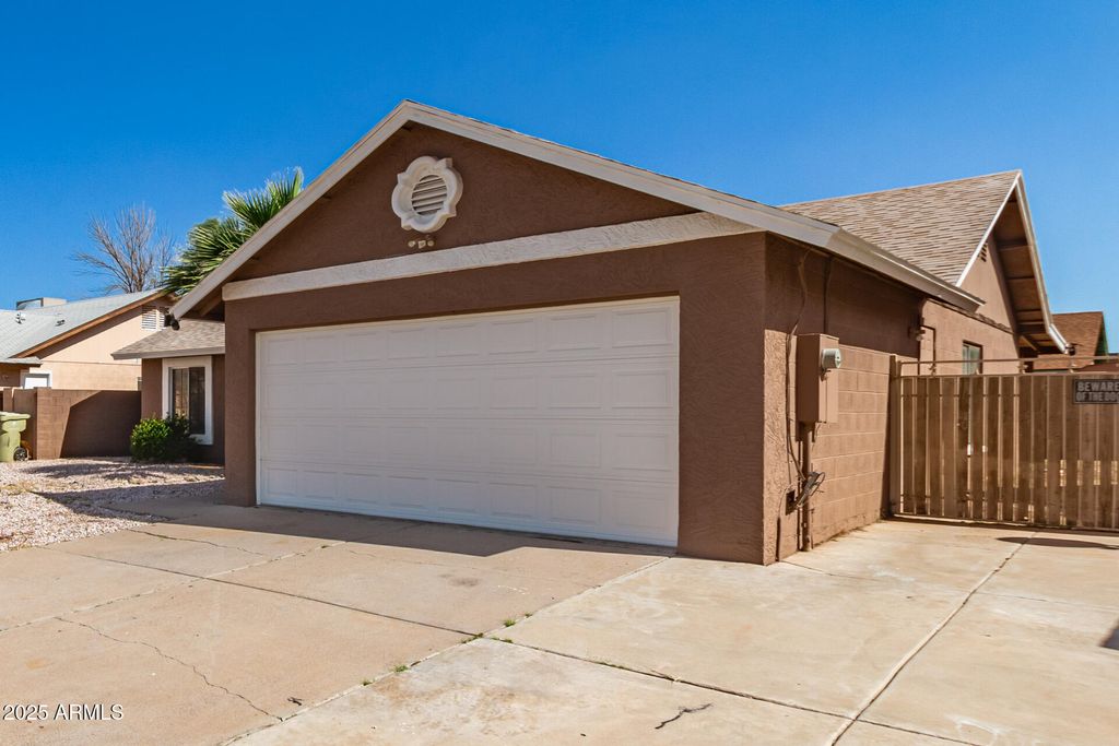 Photo of 6533 N 71st Avenue, Glendale, AZ 85303 (MLS # 6935311)