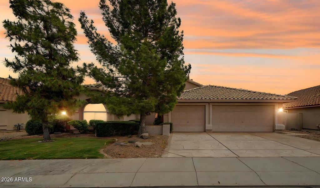 Photo of 19523 N 78th Lane, Glendale, AZ 85308 (MLS # 7012035)