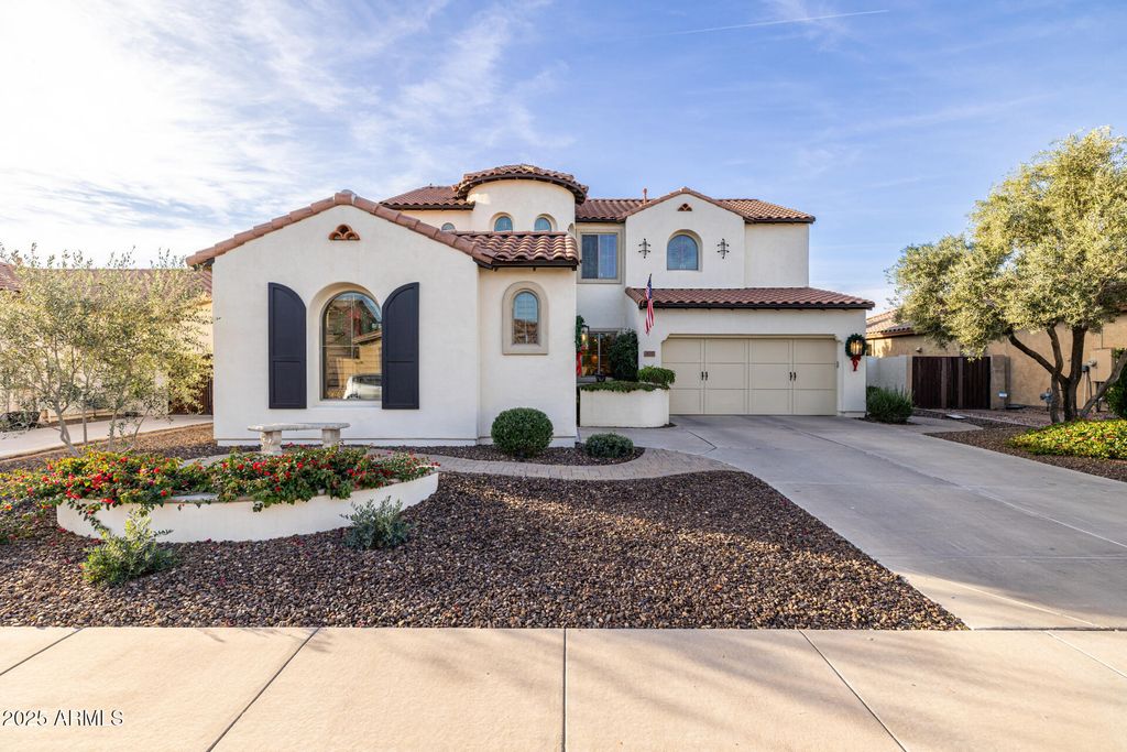 Photo of 377 W Desert Broom Drive, Chandler, AZ 85248 (MLS # 6959866)