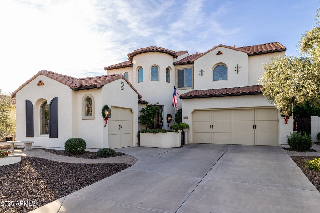 Photo of 377 W Desert Broom Drive, Chandler, AZ 85248 (MLS # 6959866)