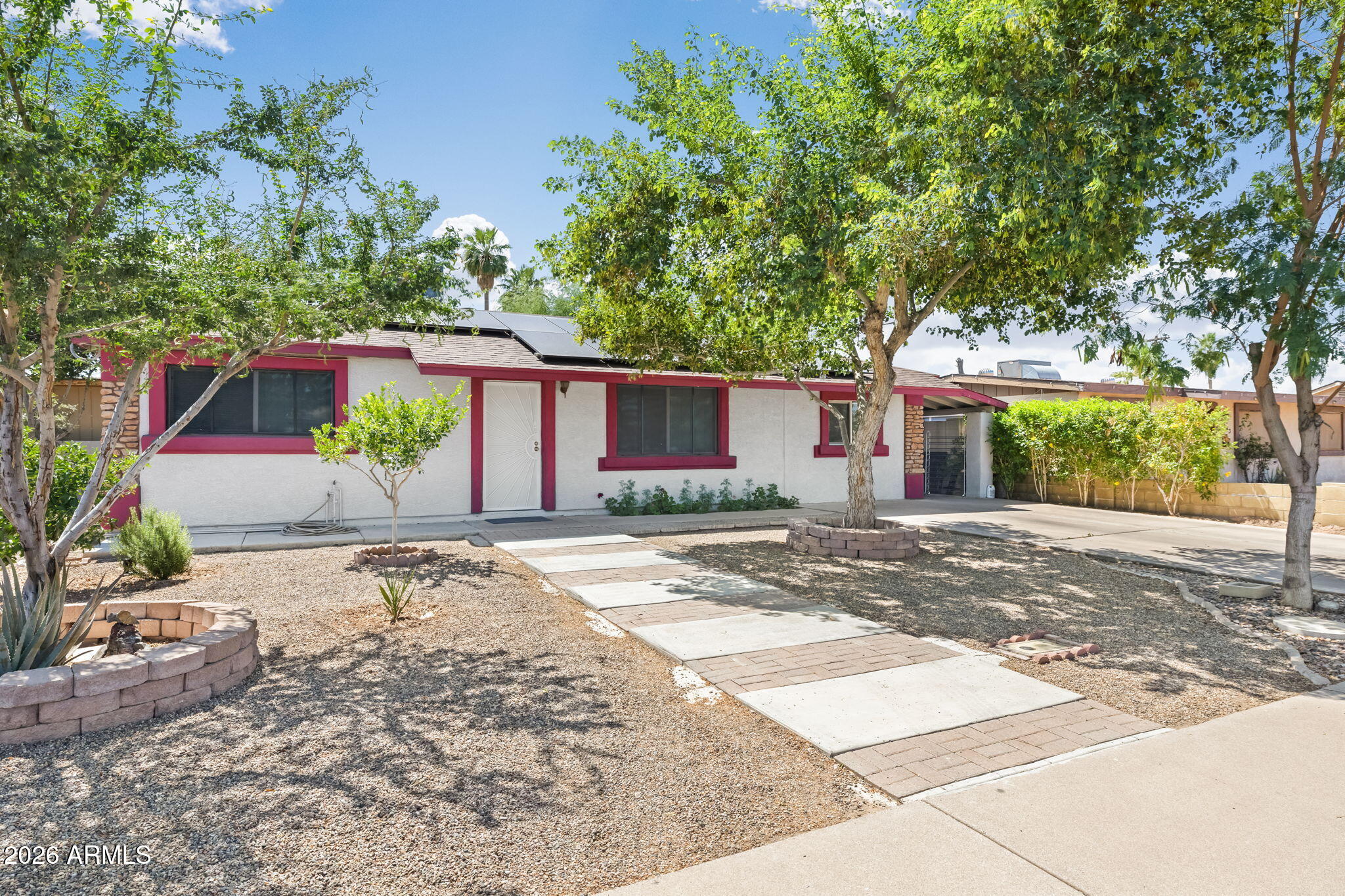 2251 E ASPEN Avenue