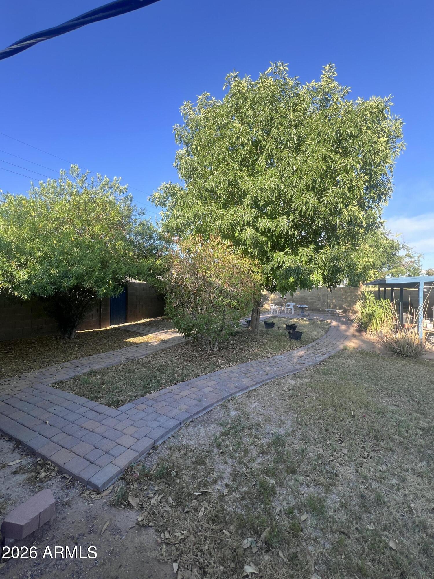 7826 E BEATRICE Street