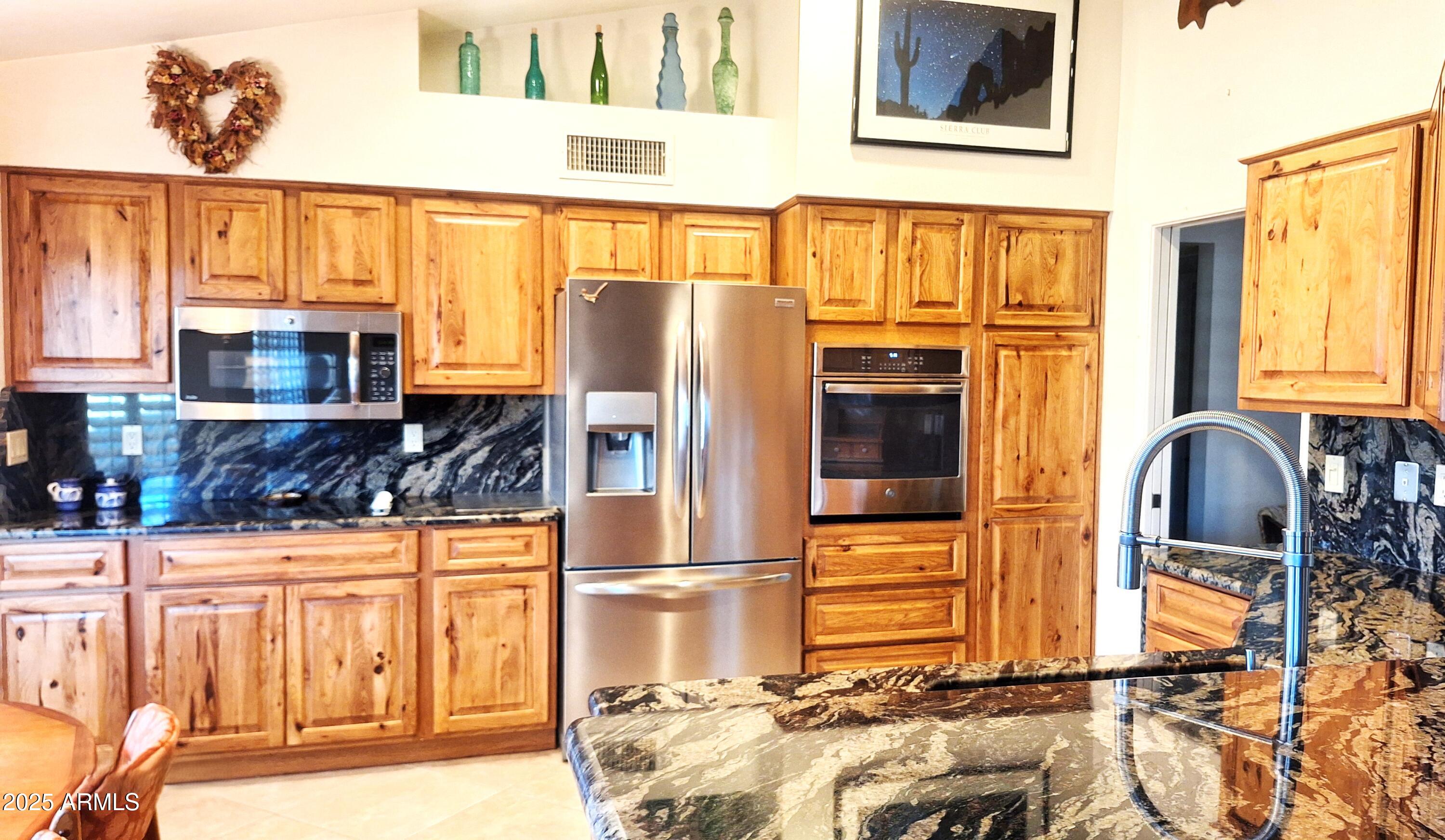 8041 E MESETO Avenue