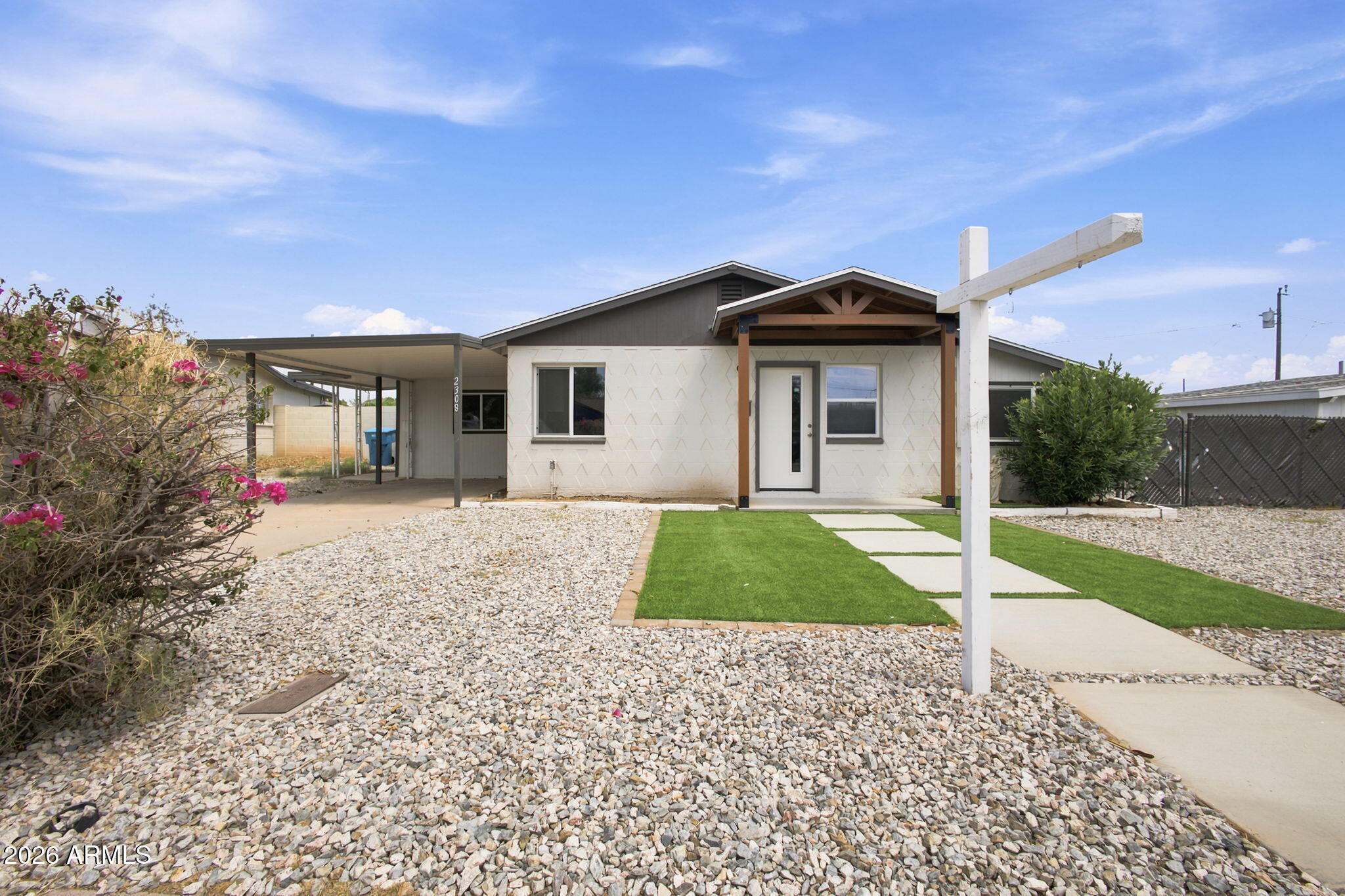 2308 E DELGADO Street