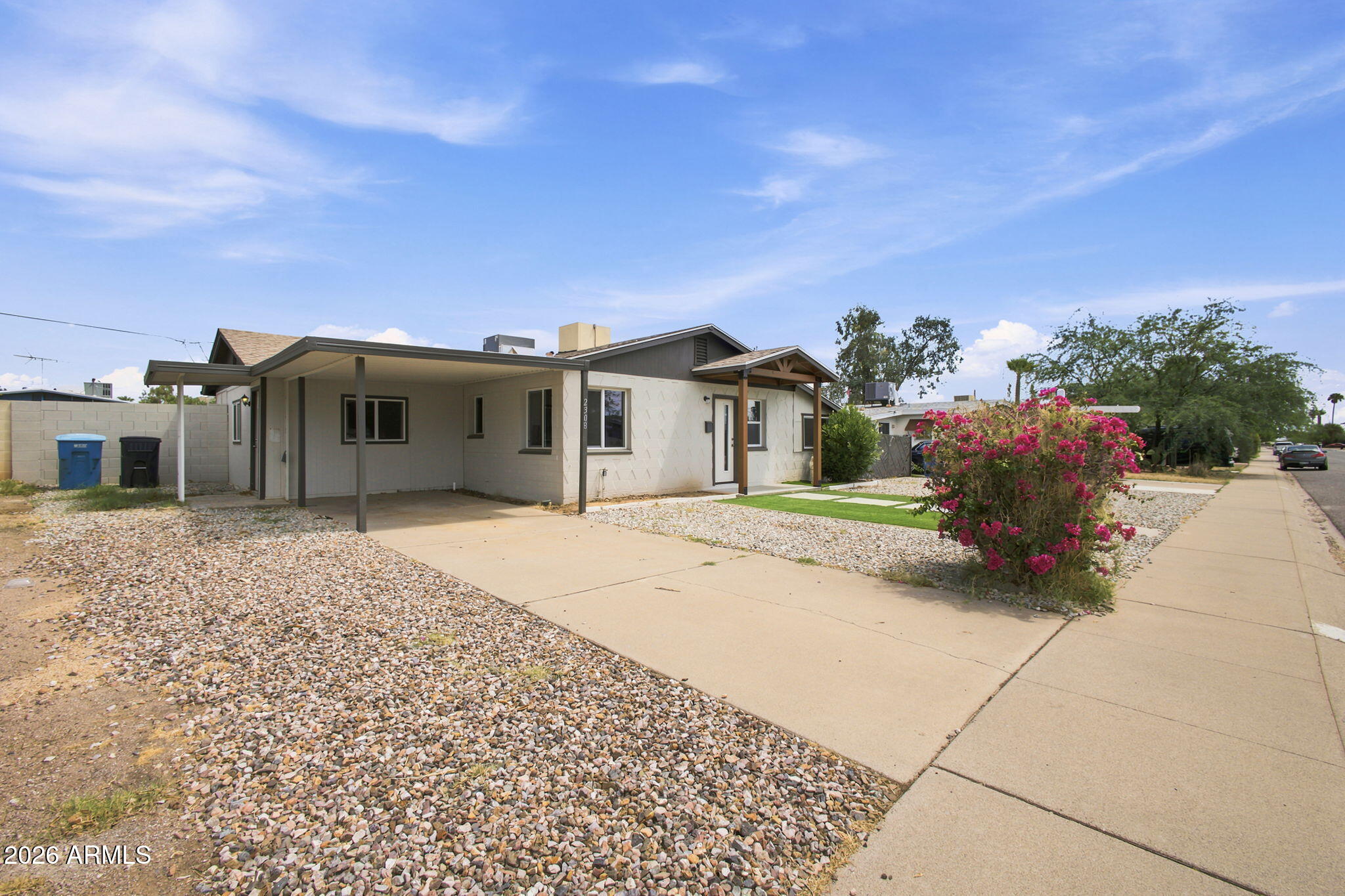 2308 E DELGADO Street