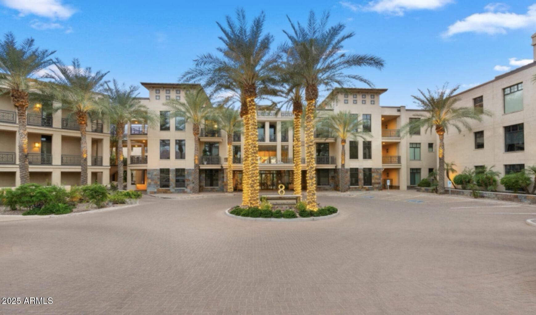 8 BILTMORE Estate 116