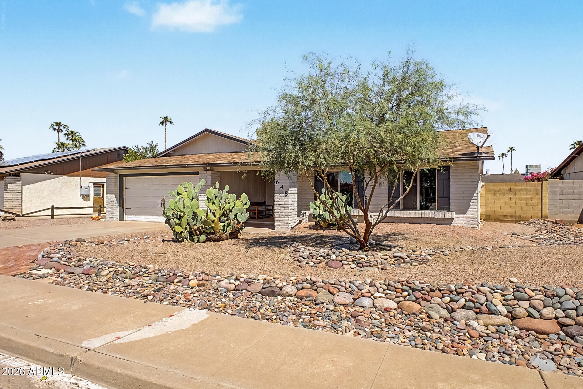 648 W KILAREA Avenue