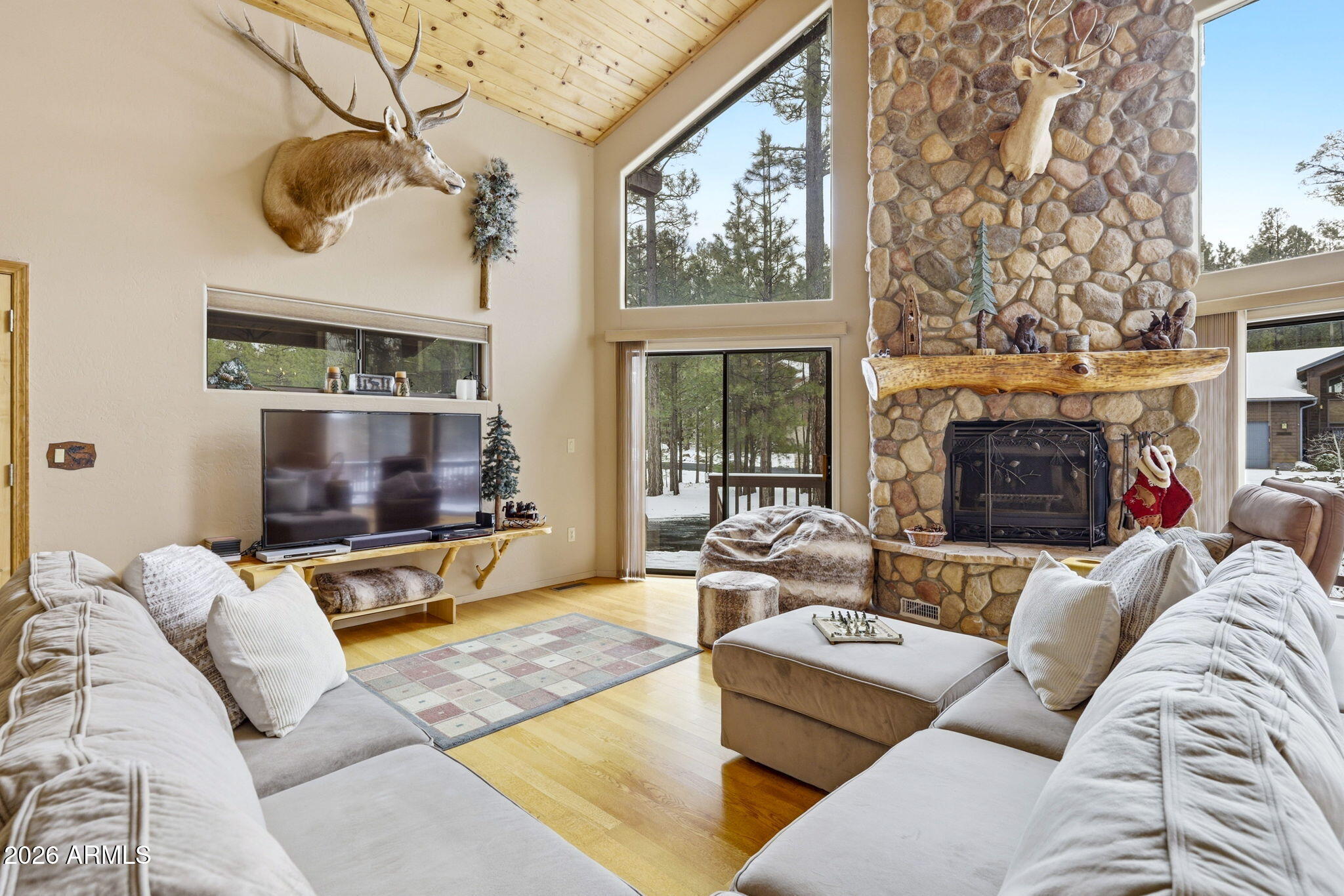 8496 PINE WOOD Drive