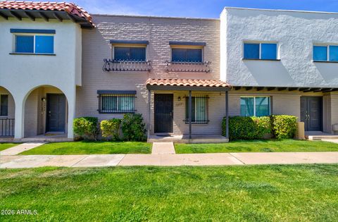 2868 E CLARENDON Avenue Phoenix AZ 85016