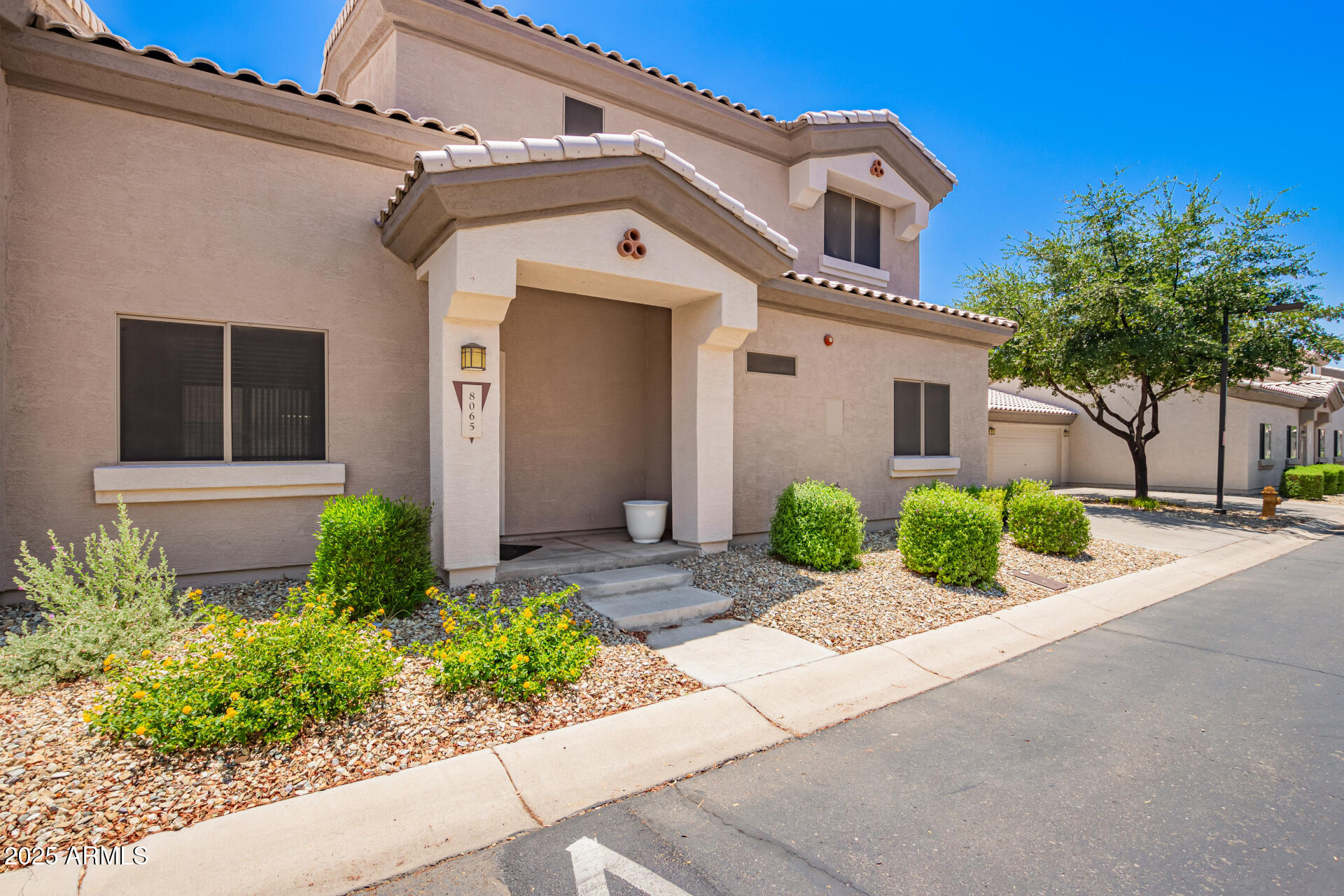 8065 W MARY JANE Lane