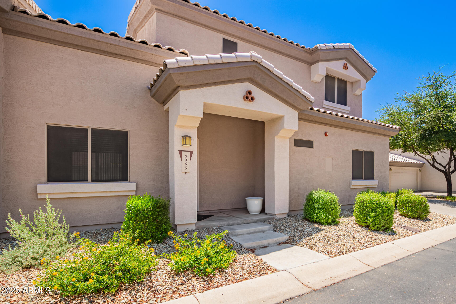 8065 W MARY JANE Lane
