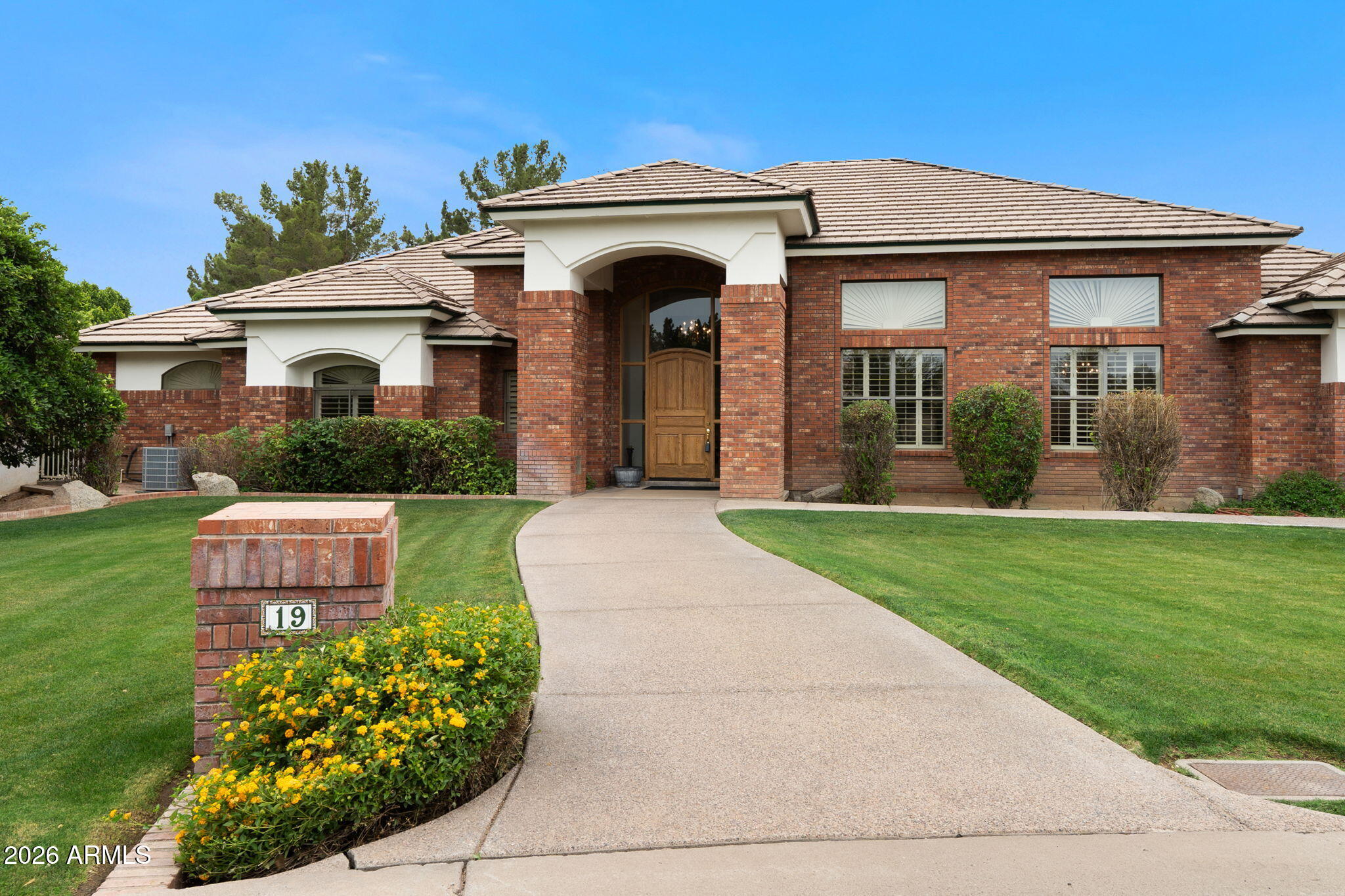 4222 E Brown Road 19