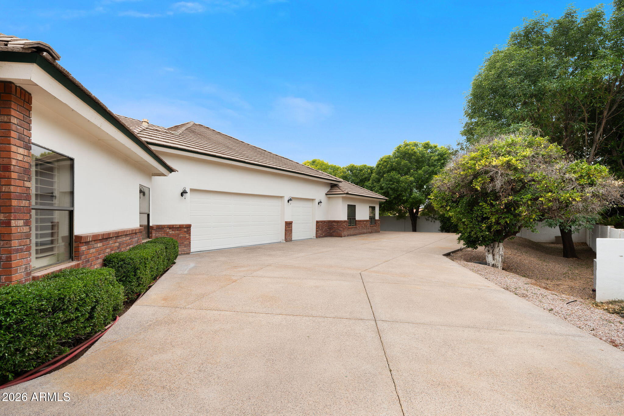 4222 E Brown Road 19