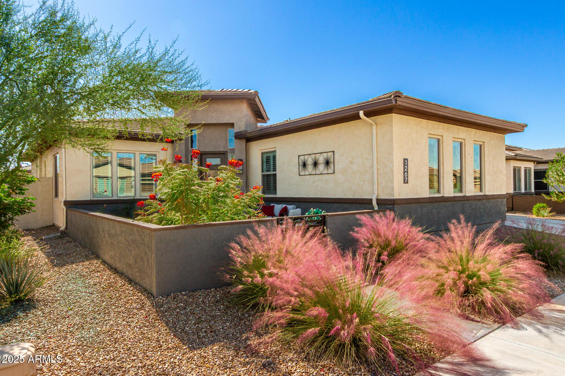 1267 W Poco Calle --