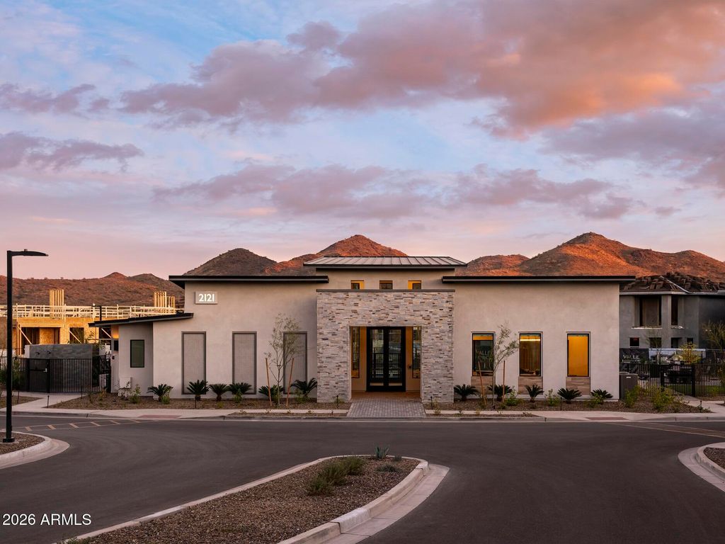 Photo of 2121 W Sonoran Desert Drive #162, Phoenix, AZ 85085 (MLS # 7029657)