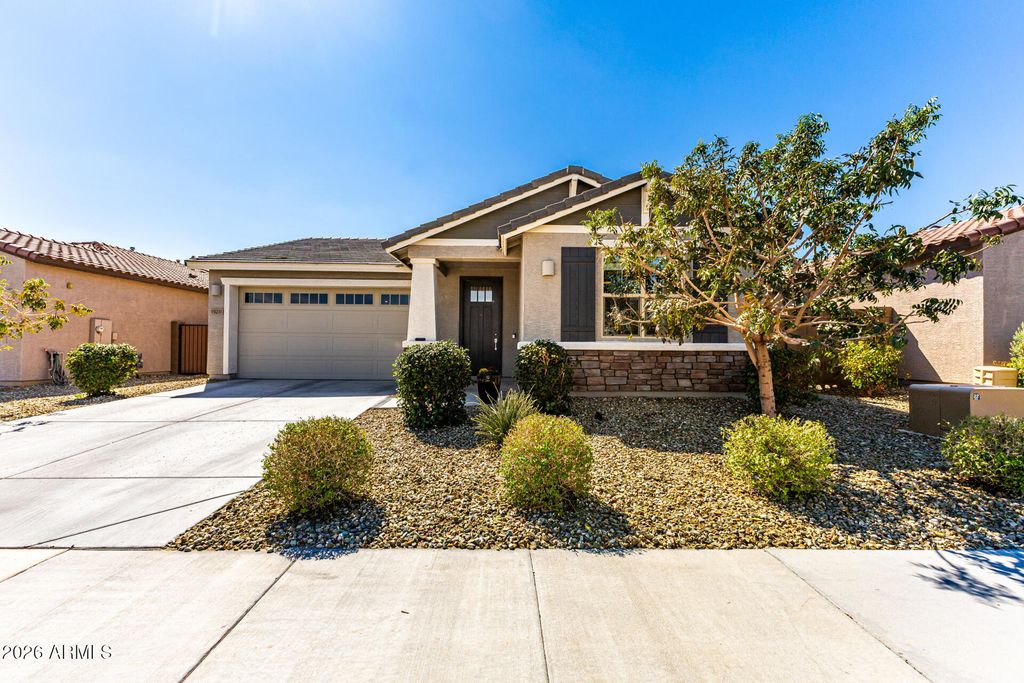 Photo of 19231 W Hazelwood Street, Litchfield Park, AZ 85340 (MLS # 6996851)