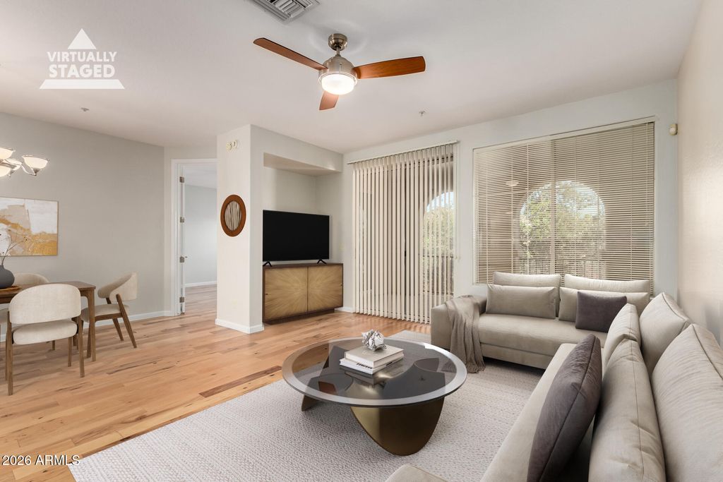 Photo of 10655 N 9th Street #213, Phoenix, AZ 85020 (MLS # 6973550)