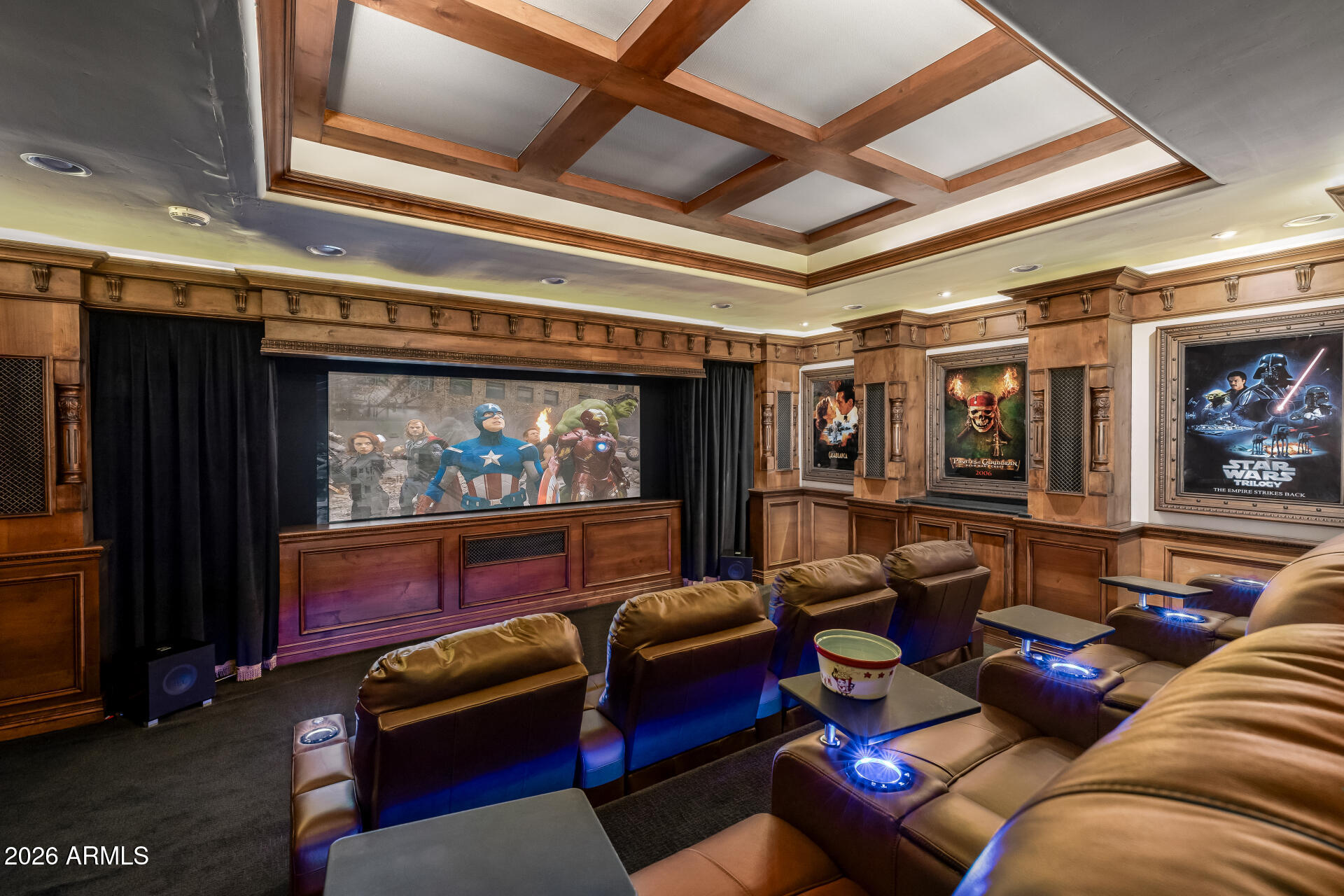 20 E OAKWOOD HILLS Drive