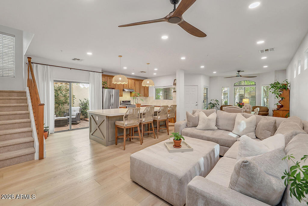 3116 E TAMARISK Street