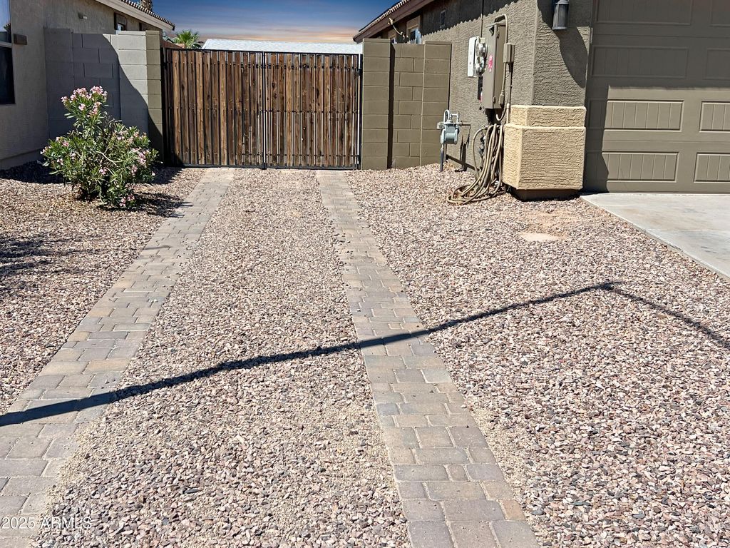 Photo of 2041 N Thunderbird Avenue, Casa Grande, AZ 85122 (MLS # 6920915)