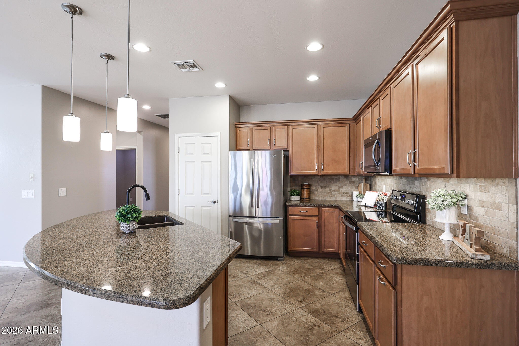17613 W BRIARWOOD Drive