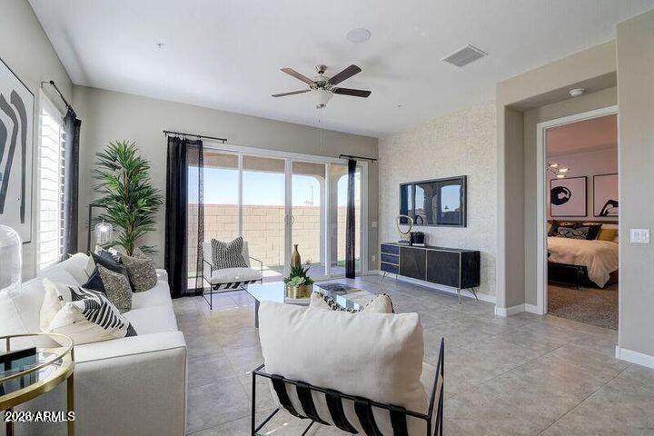 1255 N ARIZONA Avenue 1187