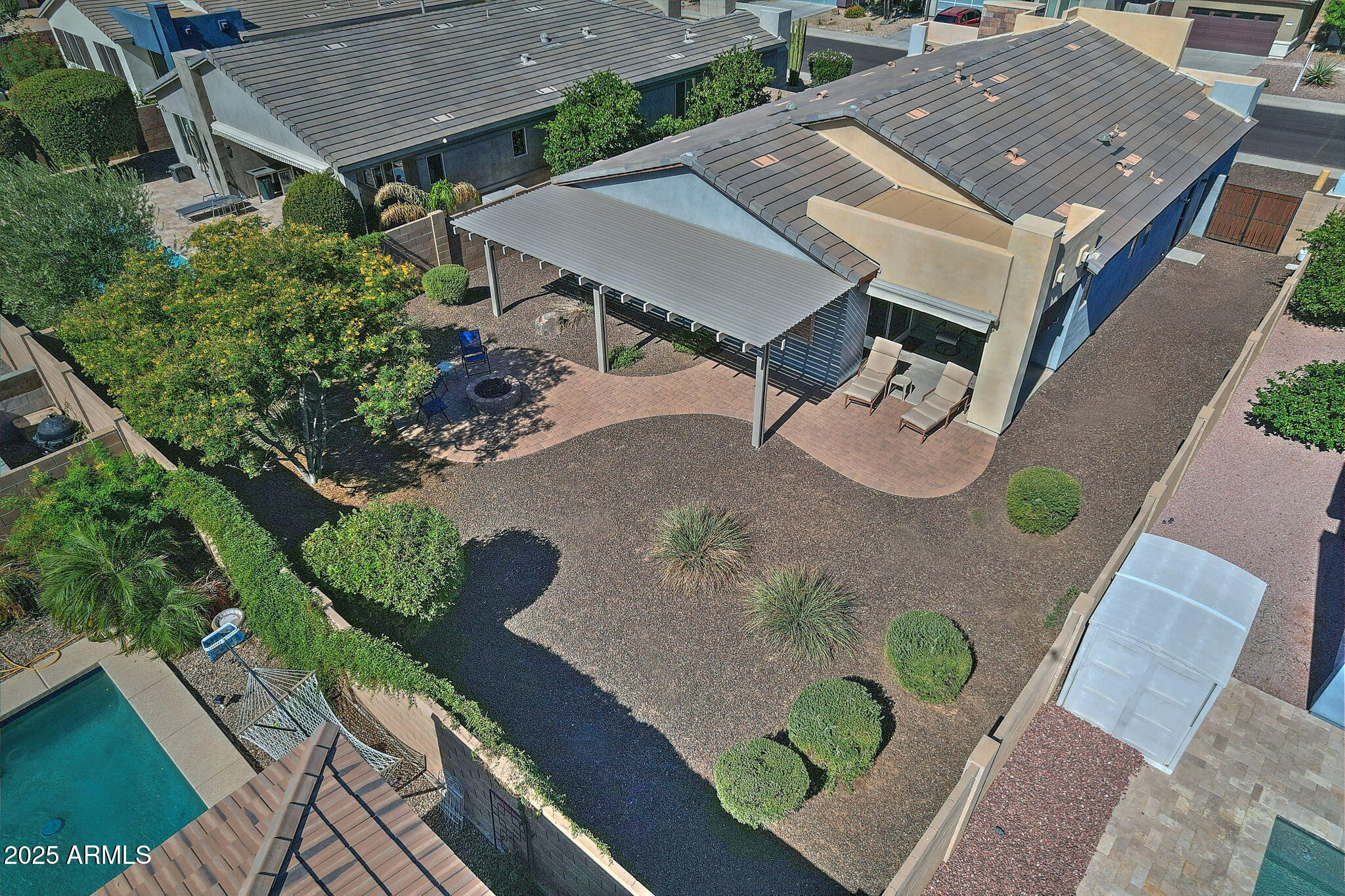 3541 E RAVENSWOOD Drive