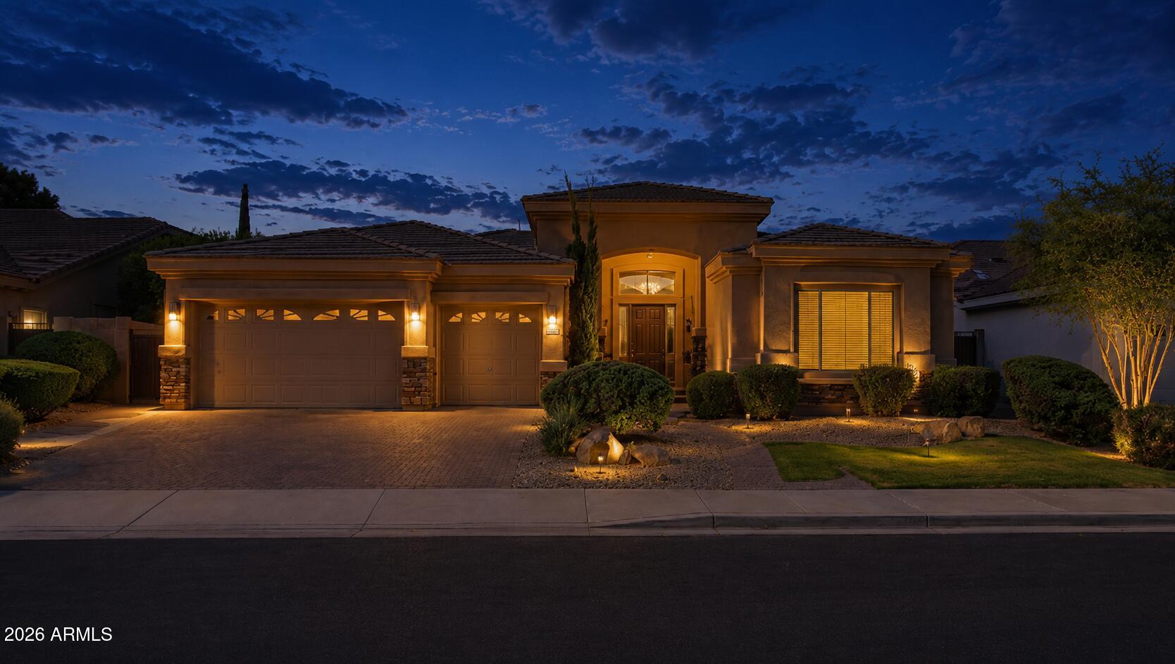 1764 W COCONINO Drive