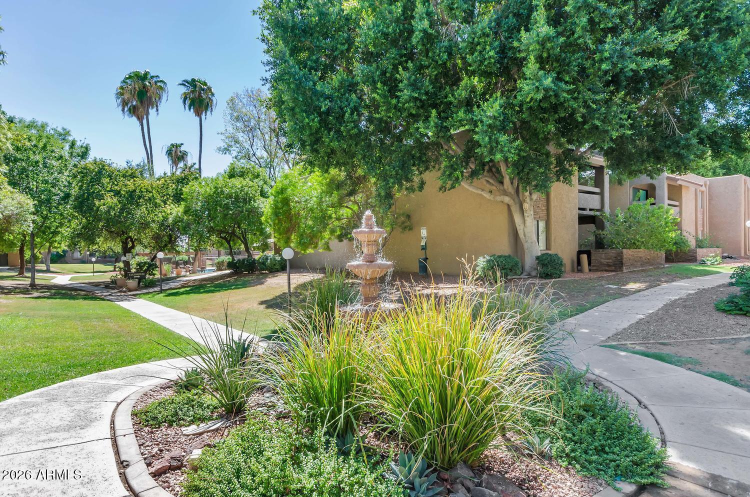 3825 E CAMELBACK Road E 226