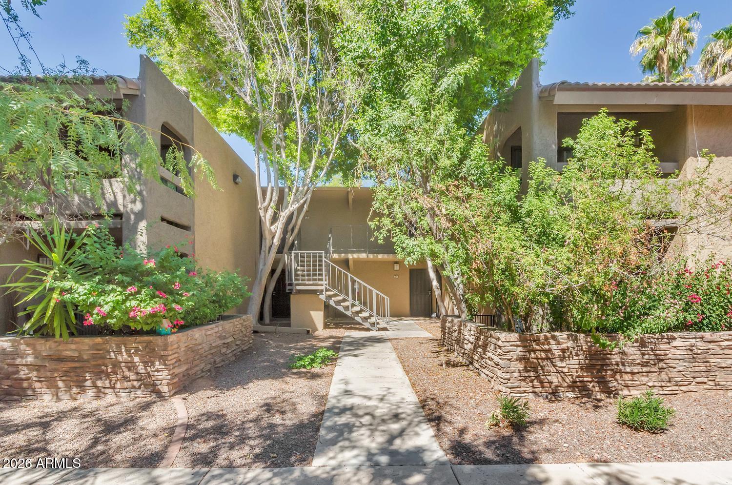 3825 E CAMELBACK Road E 226