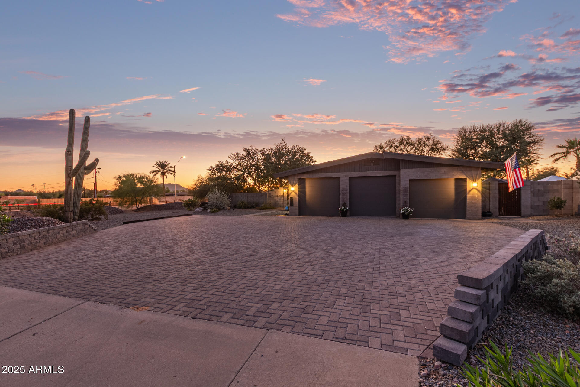 6616 E CACTUS Road