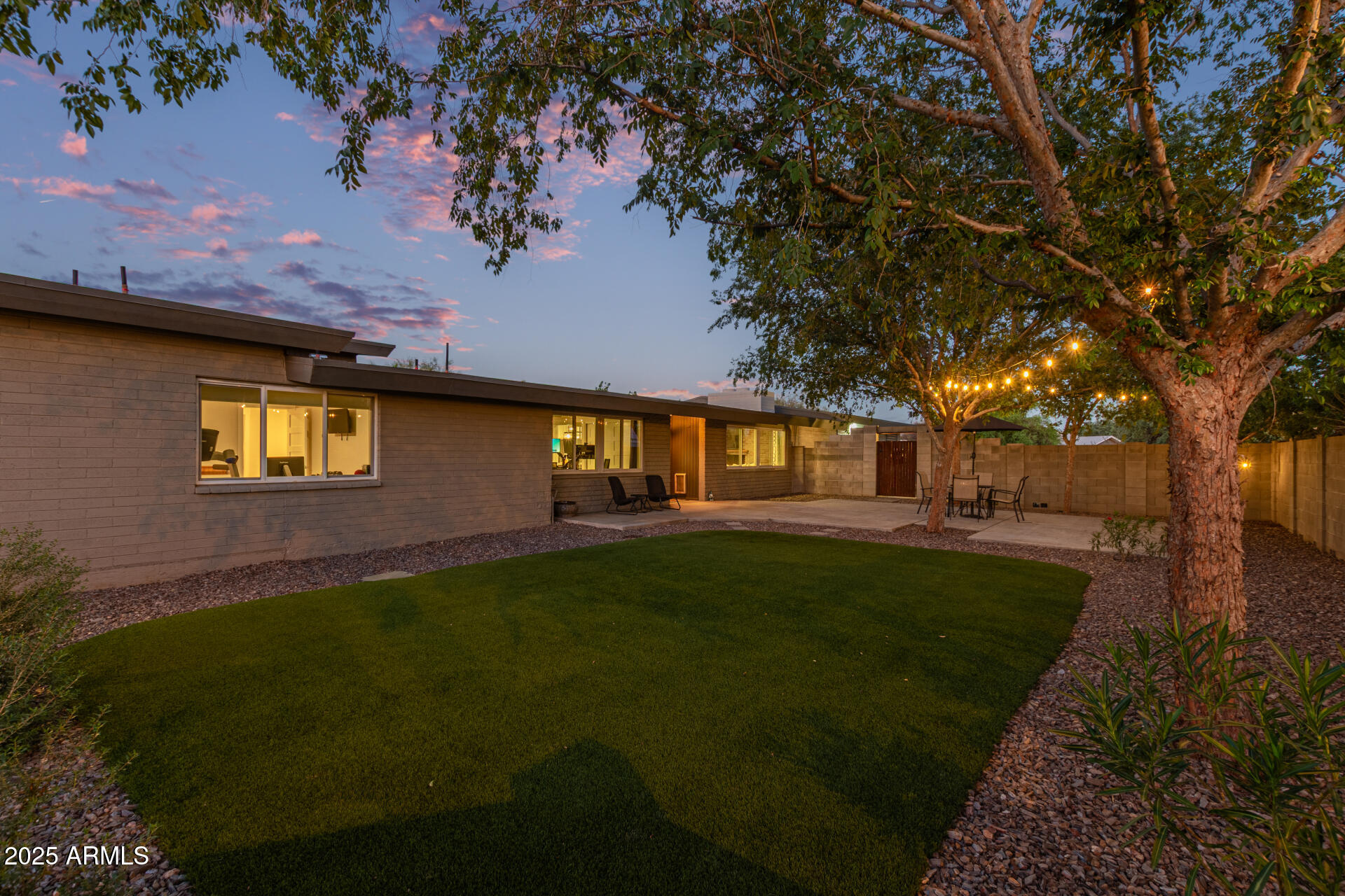 6616 E CACTUS Road