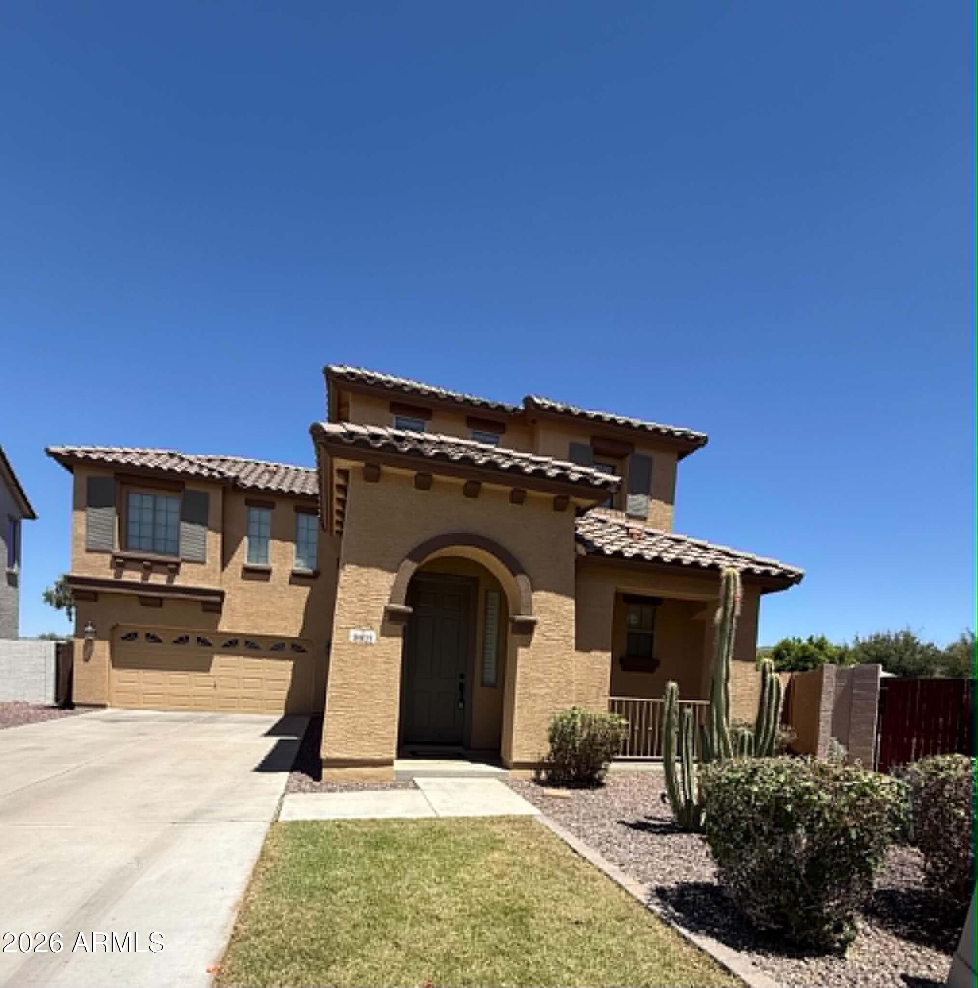 8821 S 40TH Drive