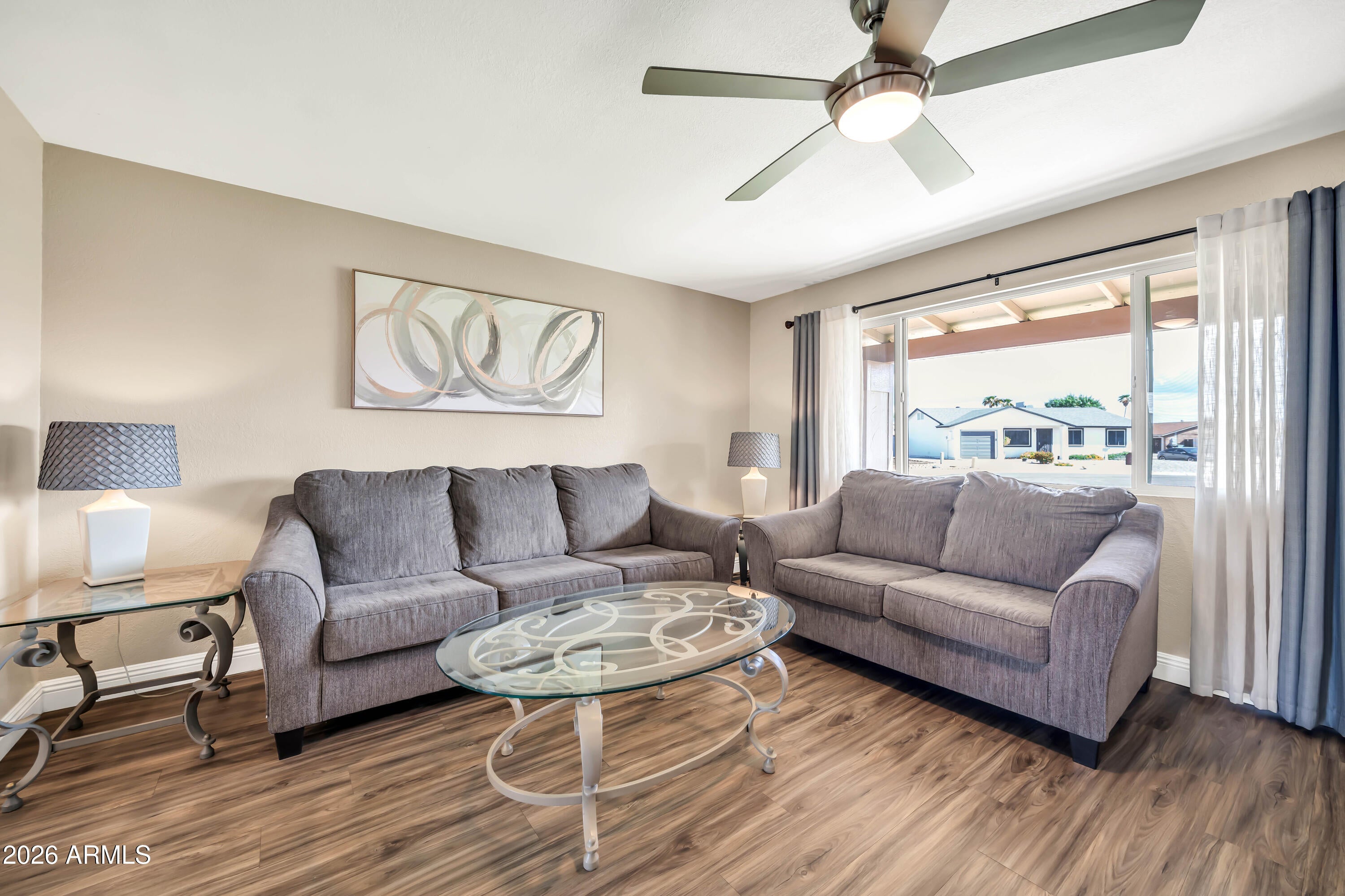 3144 W MICHELLE Drive