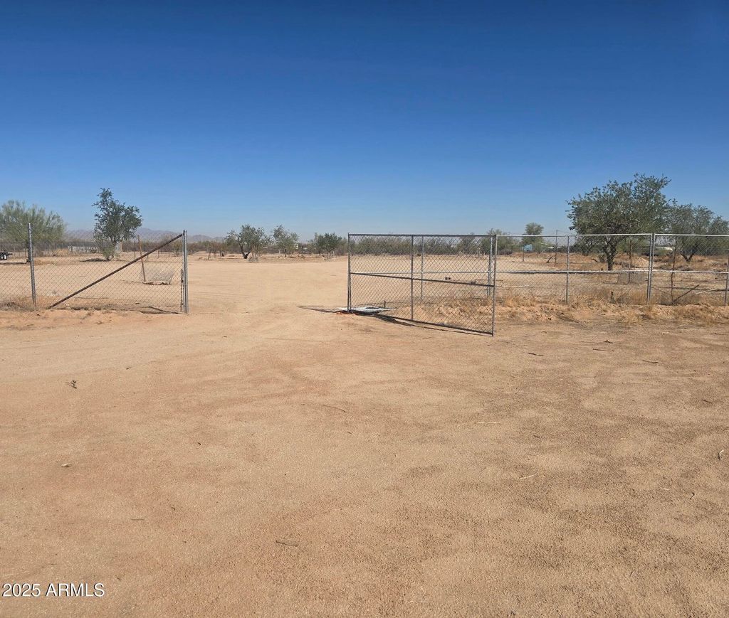 Photo of 0 N Falton Road #-, Maricopa, AZ 85139 (MLS # 6936373)