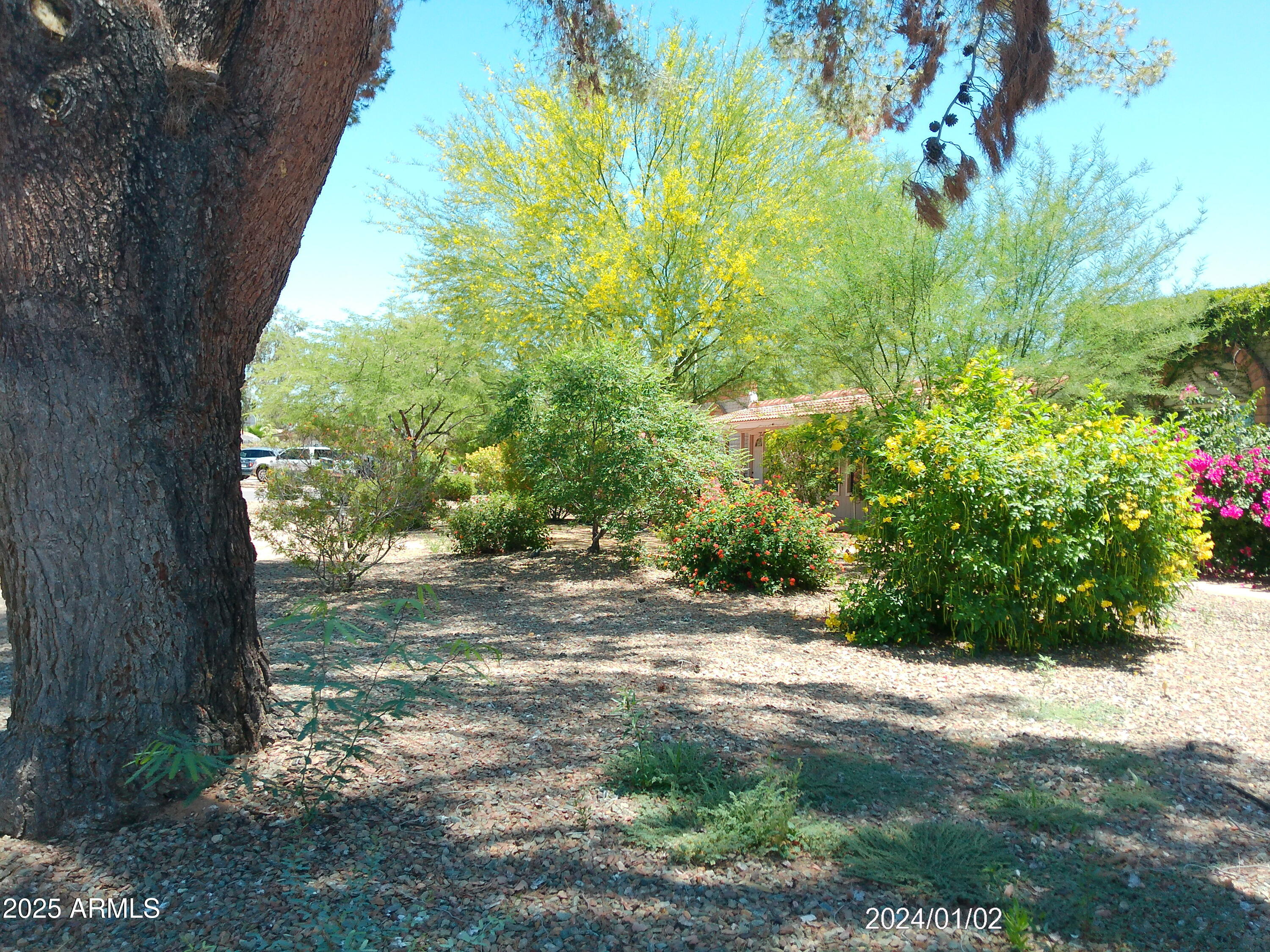 6139 E VOLTAIRE Avenue