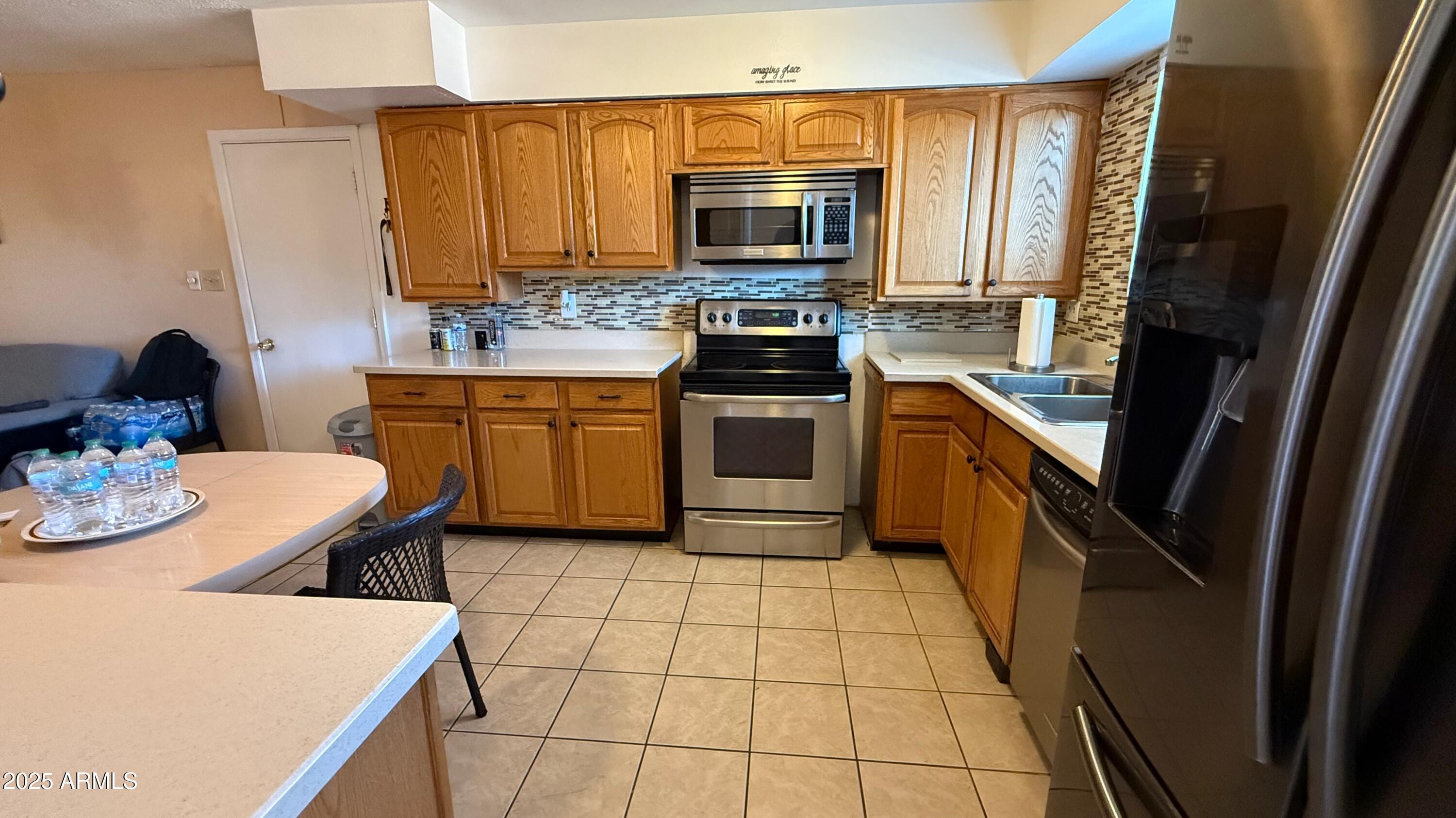 8524 W WELDON Avenue