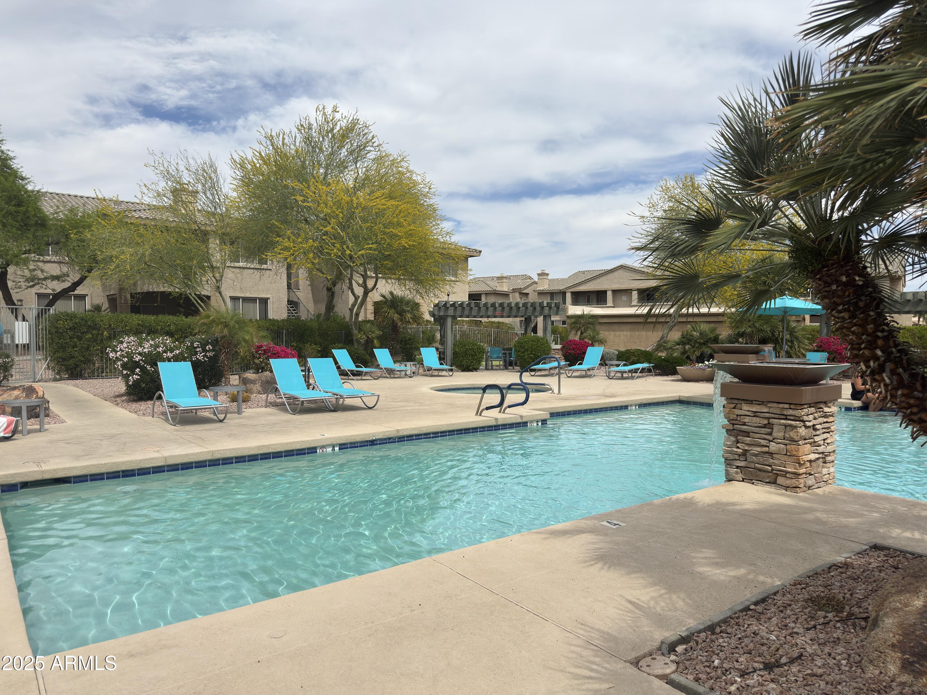 16013 S DESERT FOOTHILLS Parkway 2056