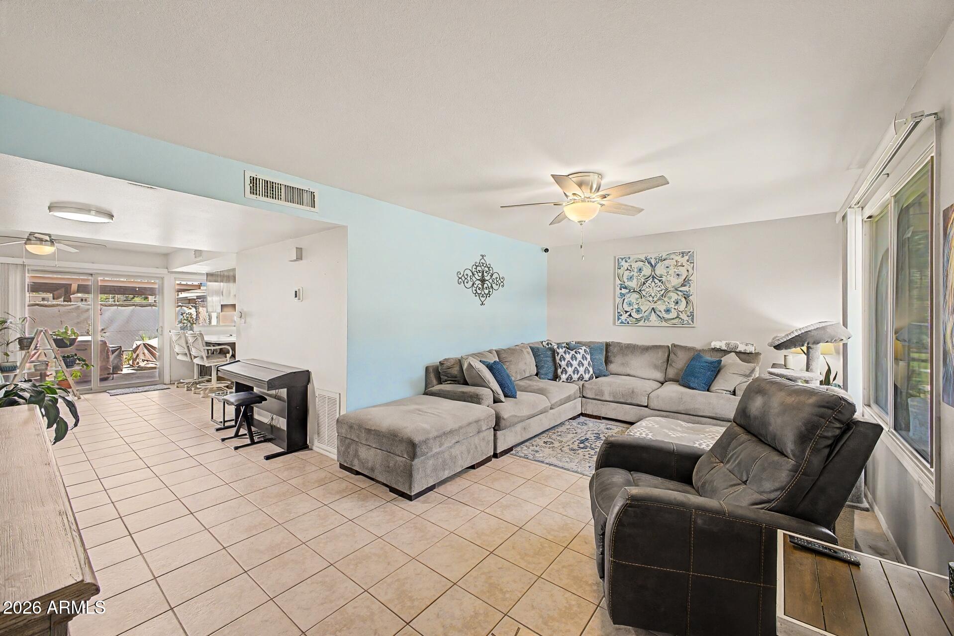Properties 4 1407 E MALIBU Drive