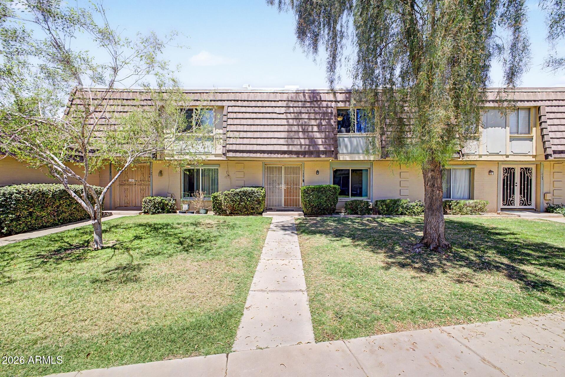 Properties 1 1407 E MALIBU Drive
