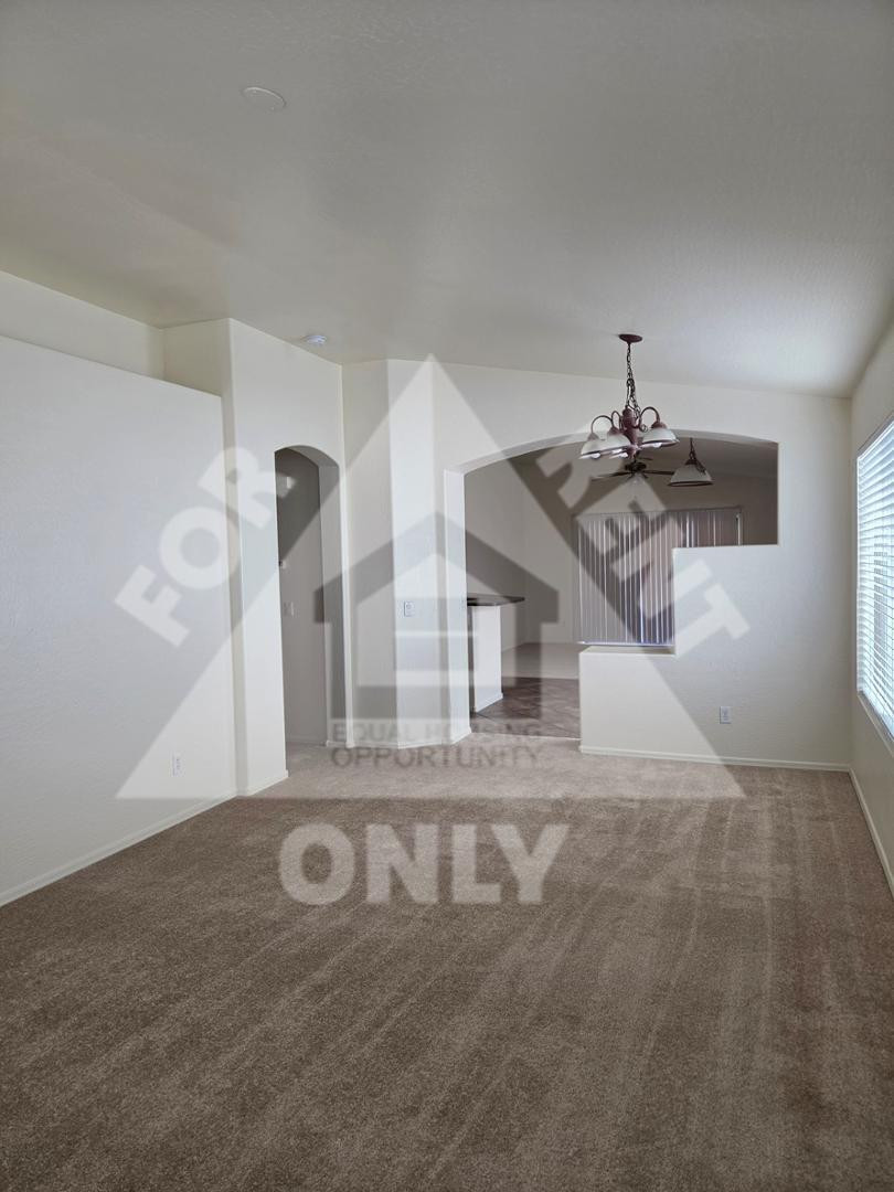 3536 W Hopi Trail
