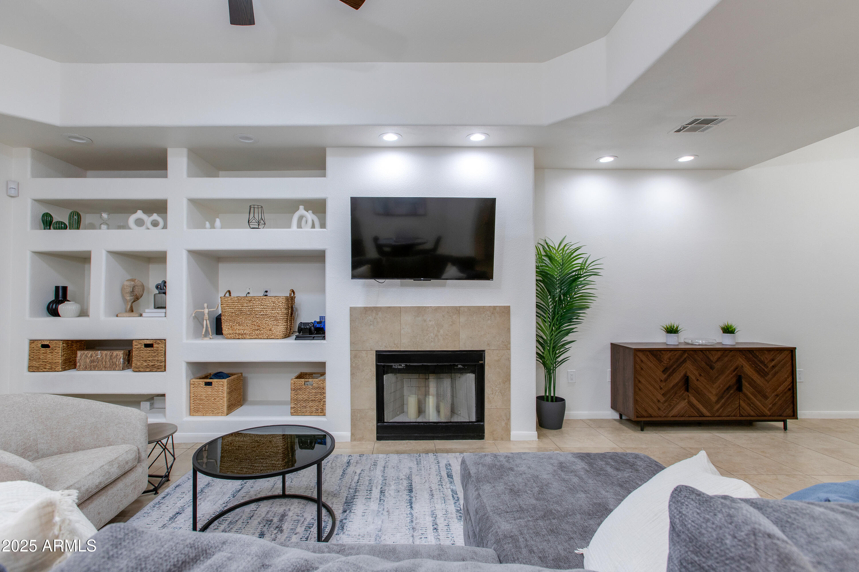 8245 E BELL Road 102