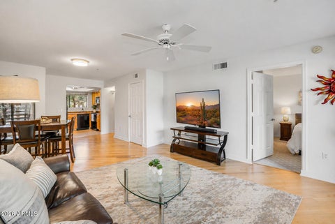 Photo of 9990 N Scottsdale Road #1006, Paradise Valley, AZ 85253 (MLS # 6969142)
