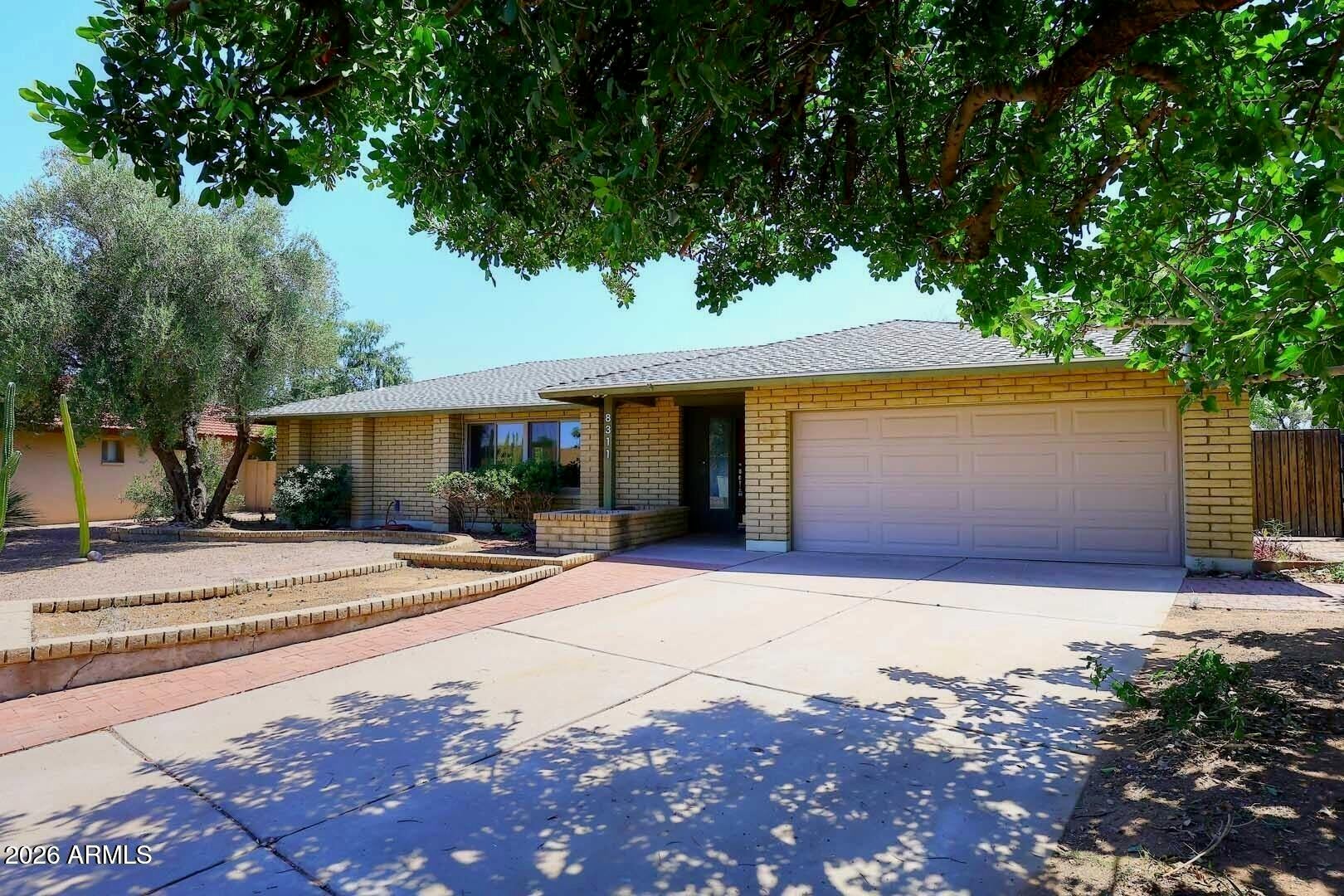 8311 E VIA DE SERENO --