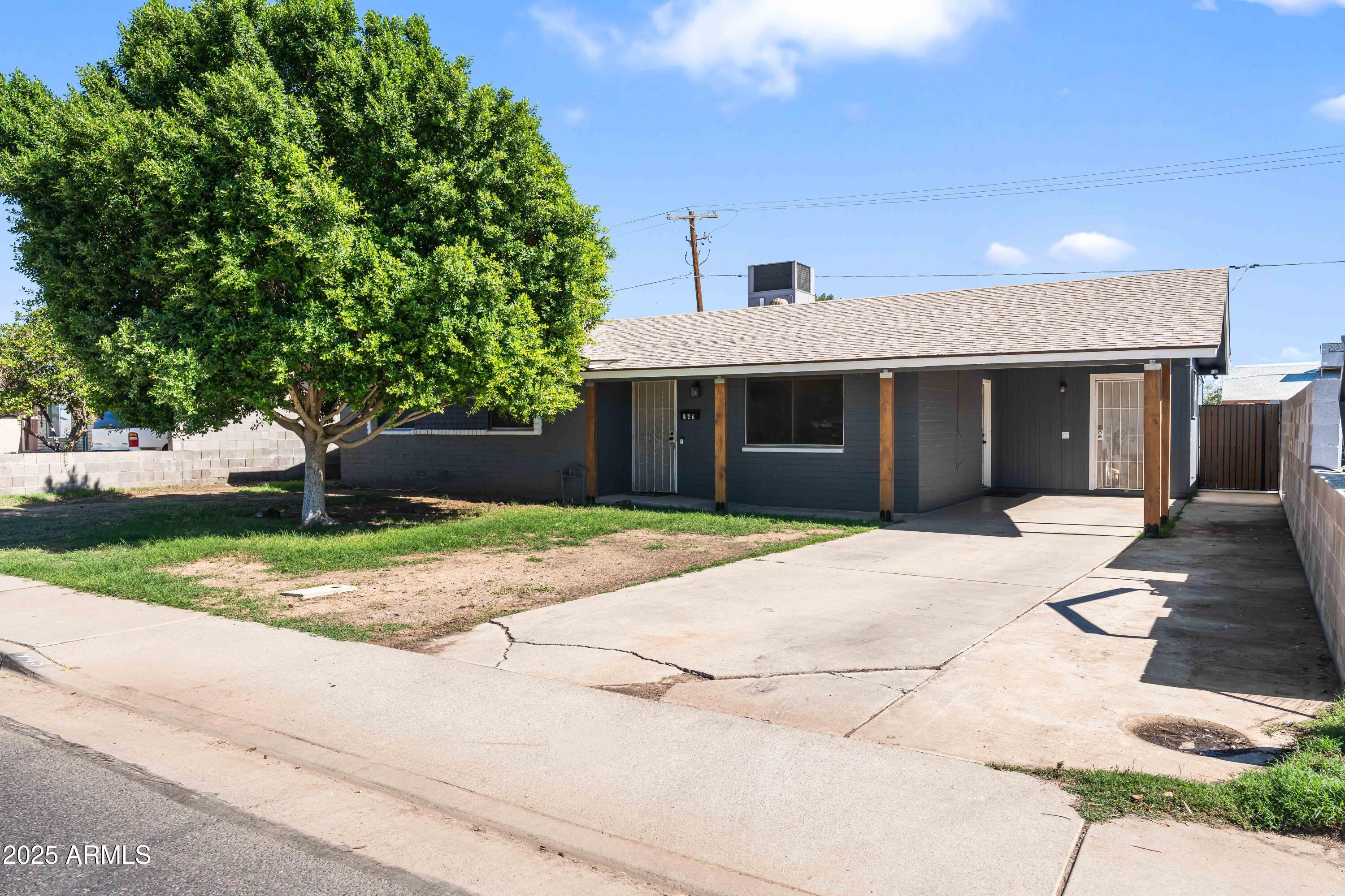 943 S LAZONA Drive