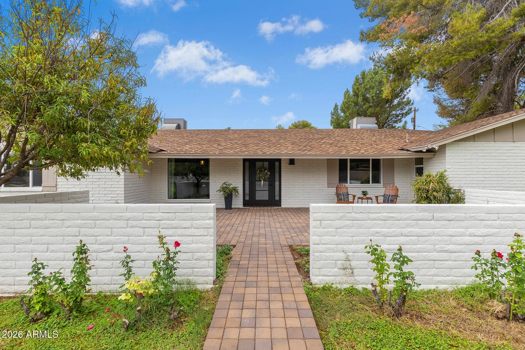 Photo of 13002 N 64th Drive, Glendale, AZ 85304 (MLS # 7093986)