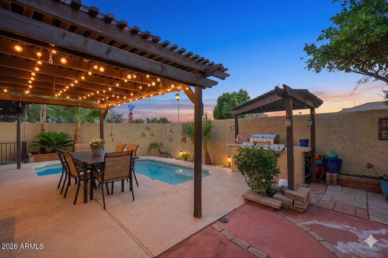 2952 S MANDY Circle