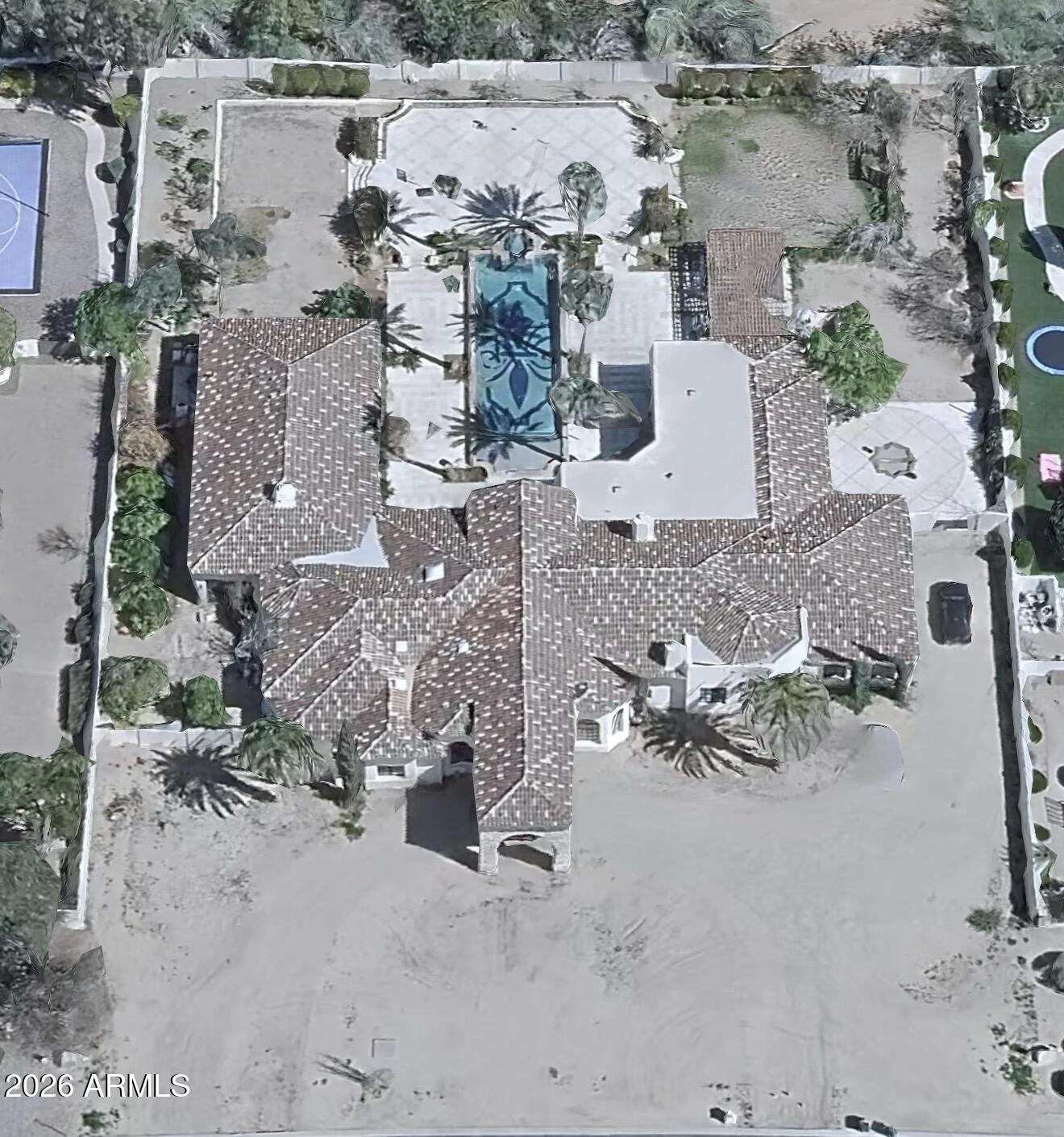 6525 N LOST DUTCHMAN Drive