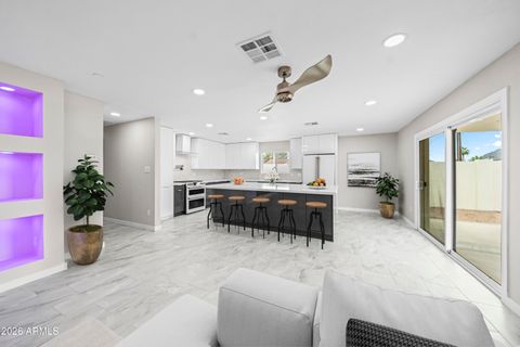 8202 E WHITTON Avenue Scottsdale AZ 85251