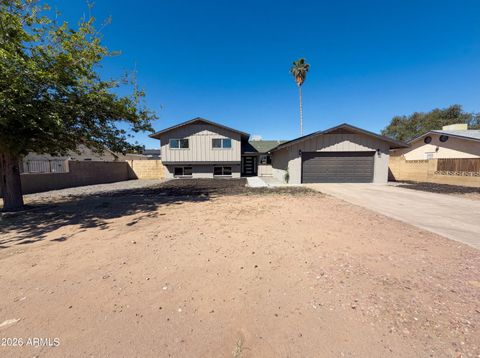 Photo of 5524 N 39th Avenue, Phoenix, AZ 85019 (MLS # 7005104)